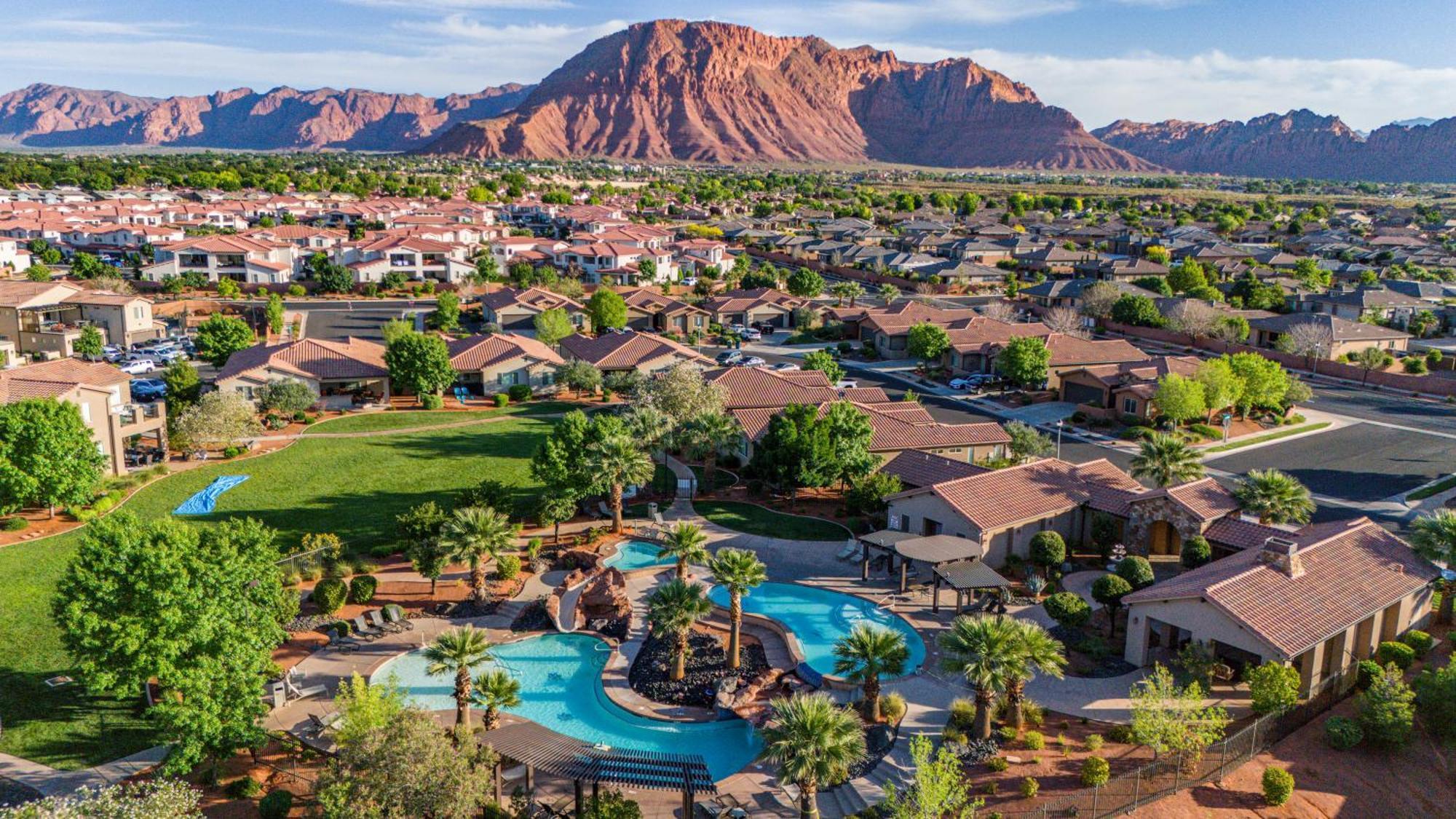 Pv 99 Private Hot Tub, Ping Pong Table, Xbox X Series And Resort Amenities Santa Clara Exteriör bild